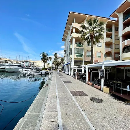 Port Calme & Plages A Pied, Menage Inclus, Parking Couvert *