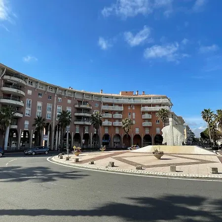 Direct Port Et Apartment *