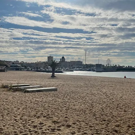 Port Calme & Plages A Pied, Menage Inclus, Parking Couvert * Fréjus