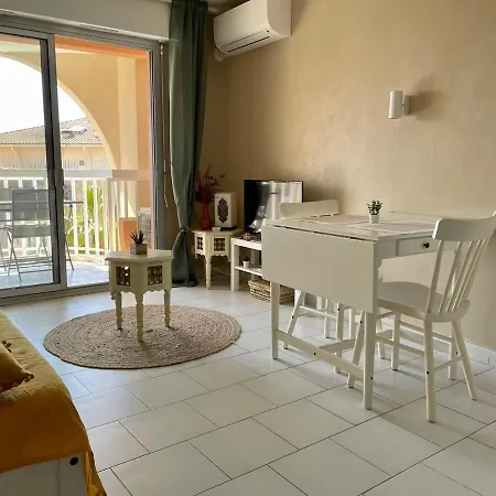 Apartmán Port Calme & Plages A Pied, Menage Inclus, Parking Couvert *