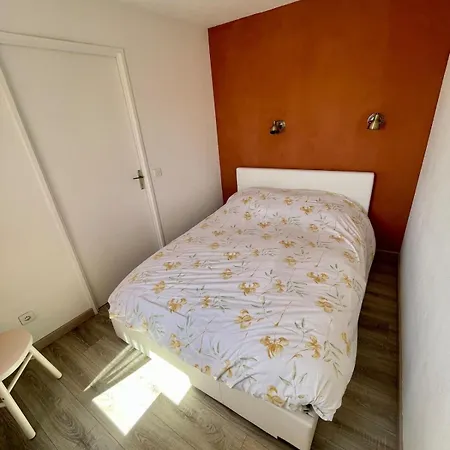 Port Calme & Plages A Pied, Menage Inclus, Parking Couvert * Fréjus